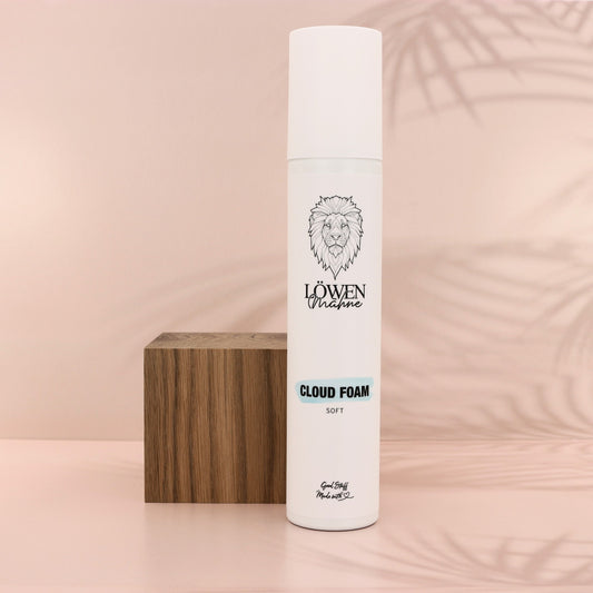 Löwenmähne Produkt Foto Cloud Foam Hintergrund Palmen