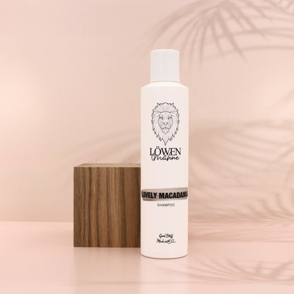 Löwenmähne Produkt Foto Lovely Macadamia Shampoo Hintergrund Palmen